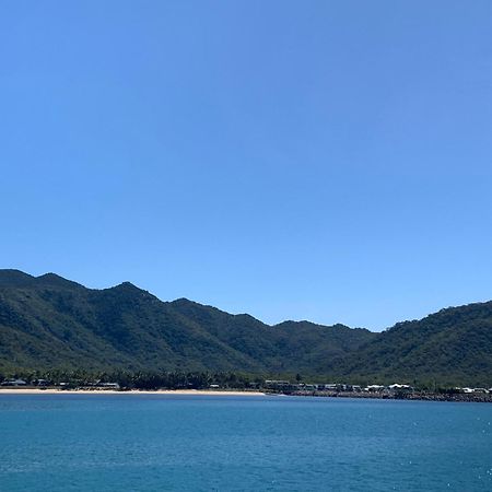 Shambhala Retreat Magnetic Island Cottages Nelly Bay エクステリア 写真