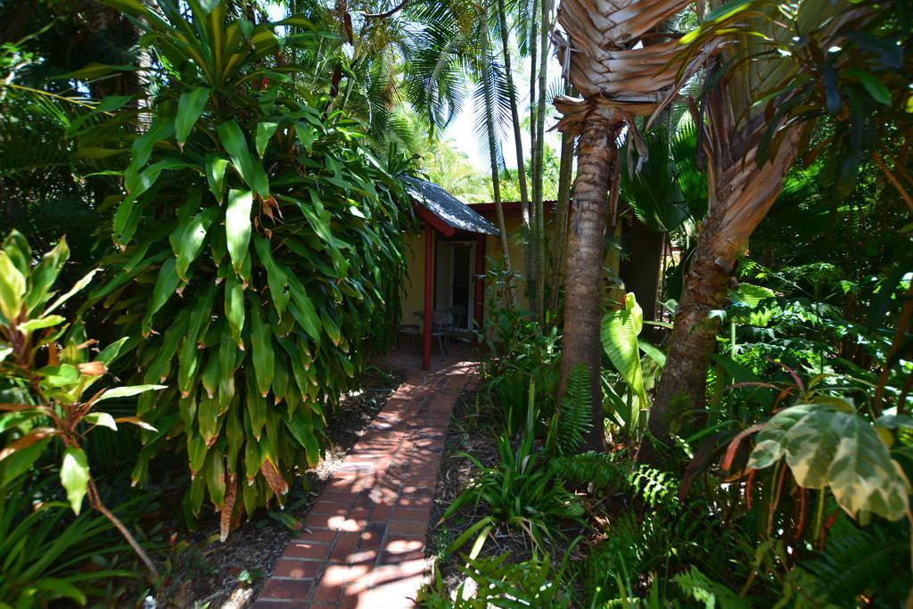 Shambhala Retreat Magnetic Island Cottages Nelly Bay エクステリア 写真
