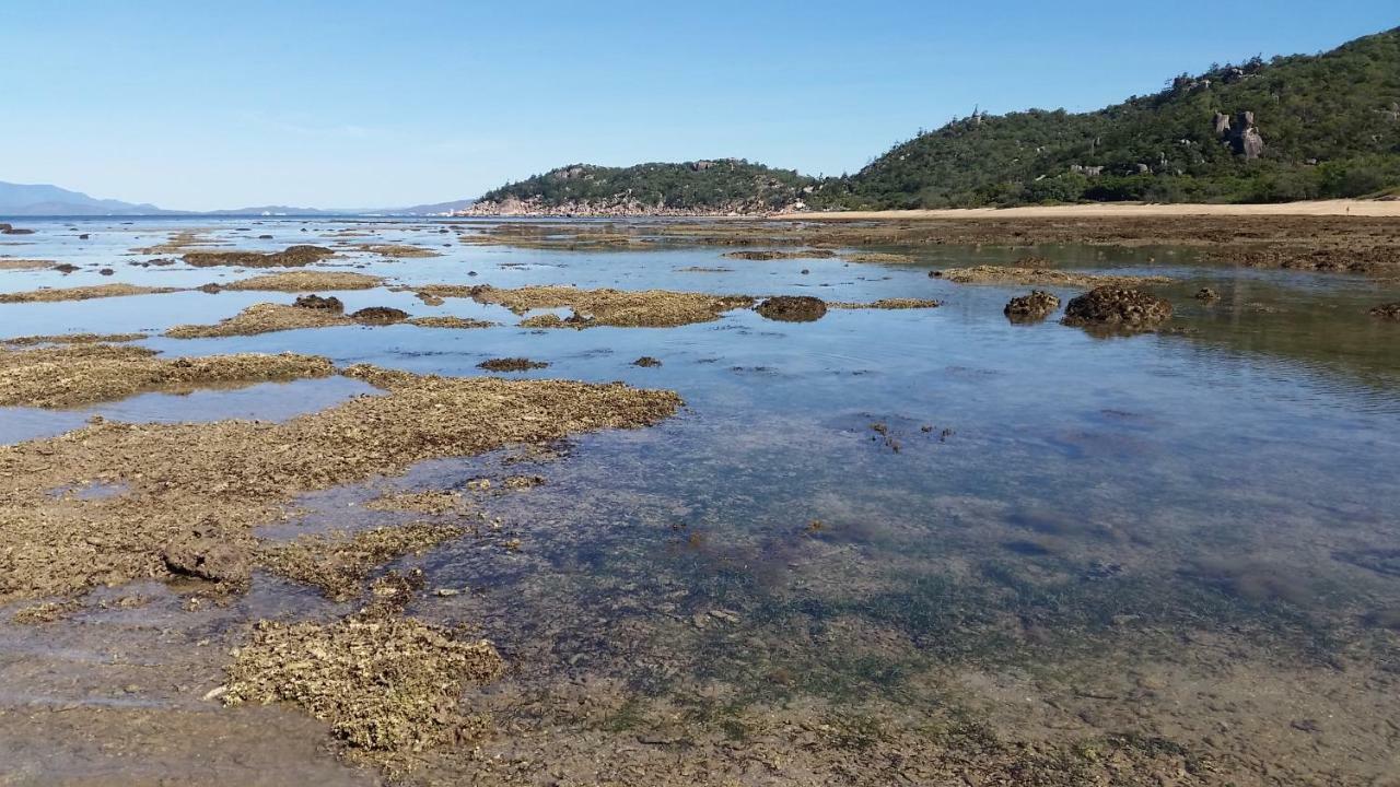 Shambhala Retreat Magnetic Island Cottages Nelly Bay エクステリア 写真