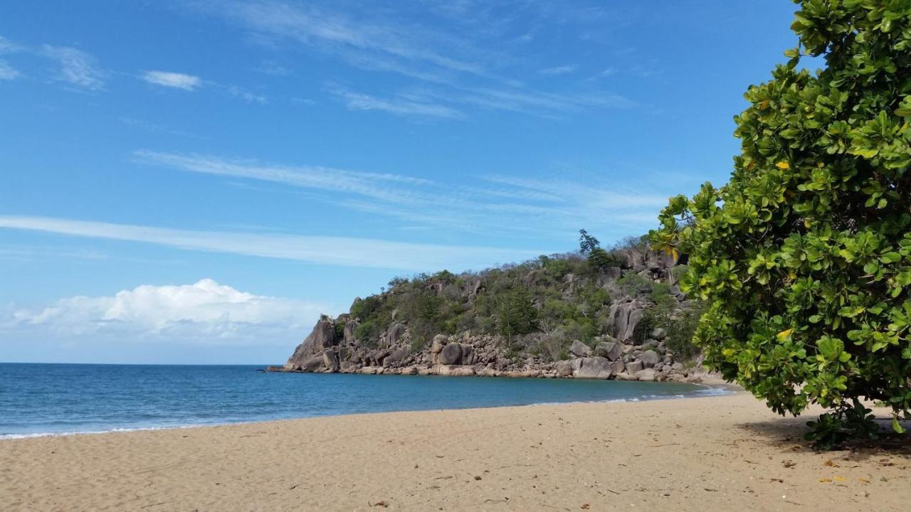 Shambhala Retreat Magnetic Island Cottages Nelly Bay エクステリア 写真